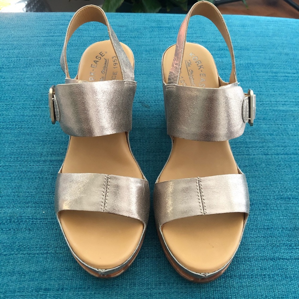 KORK-EASE SAN CARLOS
Soft Gold Metallic (K60610)